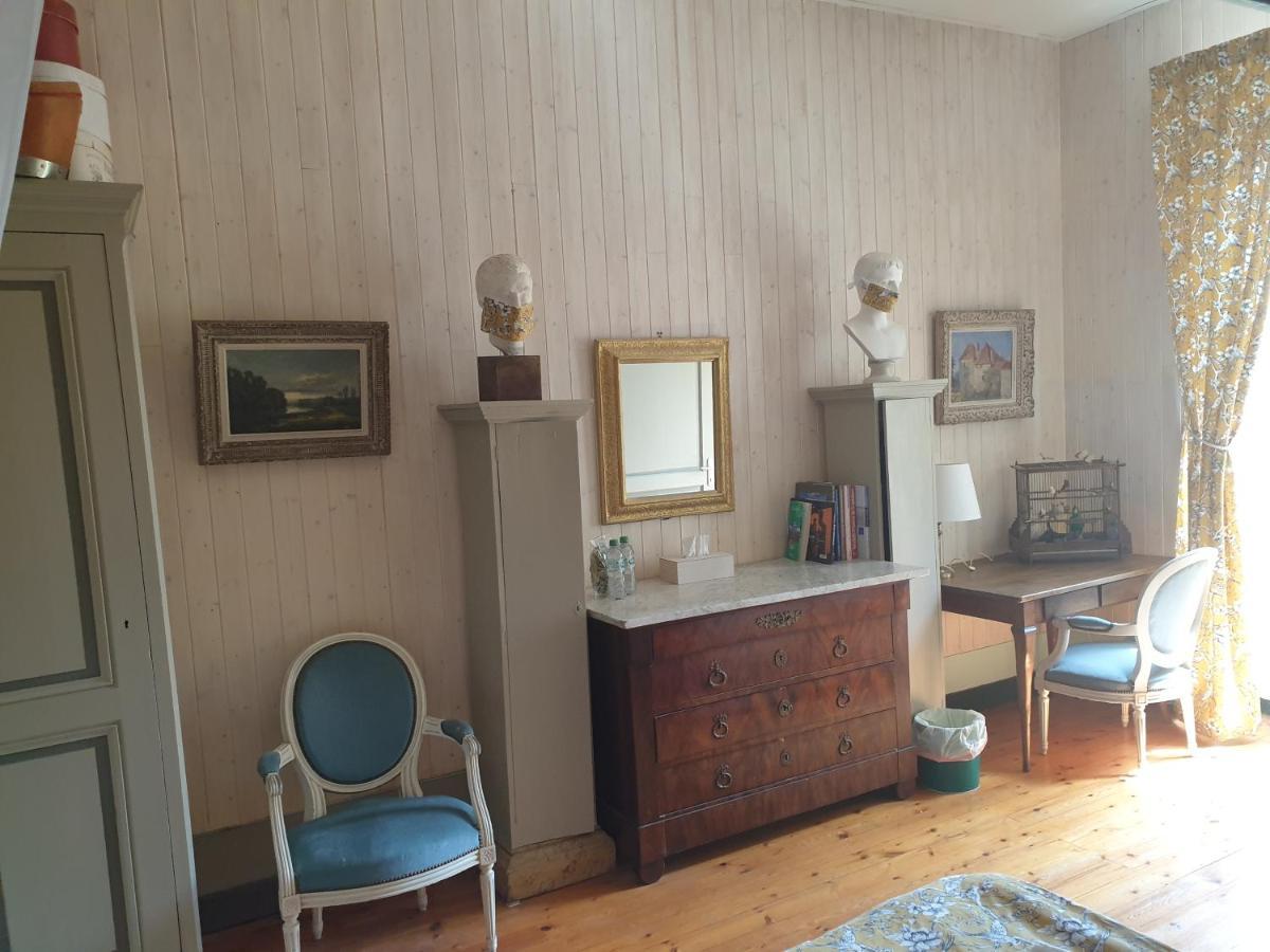 Chateau De Saint Bonnet Les Oules Екстериор снимка